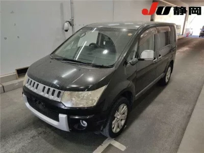Mitsubishi DELICA D5