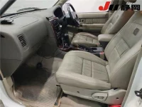 Nissan TERRANO REGULUS лот № 3693 оценка 4  с аукциона в Японии 5