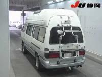 Toyota HIACE VAN лот № 3714 оценка R  с аукциона в Японии 1