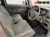 Toyota PIXIS SPACE лот № 3715 оценка 3.5  с аукциона в Японии 2