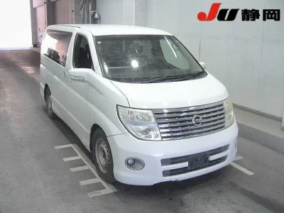 Nissan ELGRAND  с аукциона в Японии