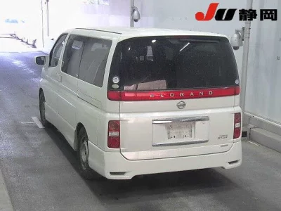 Nissan ELGRAND  с аукциона в Японии