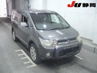 Mitsubishi DELICA D5