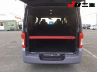 Nissan CARAVAN VAN лот № 4504 оценка 4.5  с аукциона в Японии 6