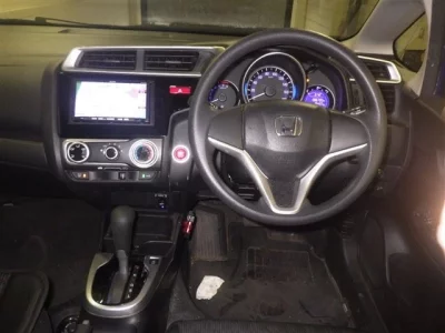 Honda FIT  с аукциона в Японии