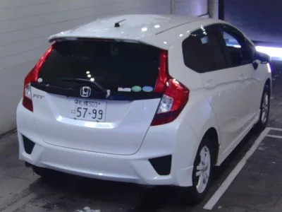 Honda FIT  с аукциона в Японии