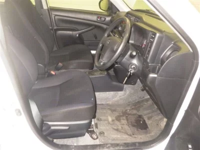 Toyota PROBOX  с аукциона в Японии