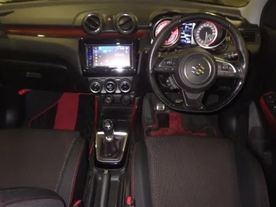 Suzuki SWIFT  с аукциона в Японии