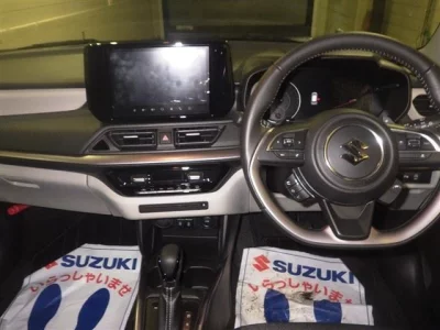 Suzuki SWIFT  с аукциона в Японии