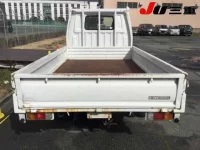 Mazda BONGO лот № 2084 оценка 3.5  с аукциона в Японии 6