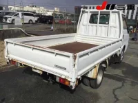 Mazda BONGO лот № 2084 оценка 3.5  с аукциона в Японии 5