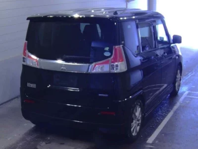 Mitsubishi DELICA D2