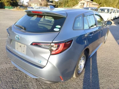 Toyota COROLLA TOURING  с аукциона в Японии