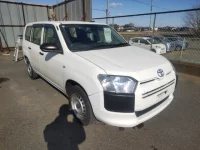 Toyota PROBOX лот № 28132 оценка 3.5  с аукциона в Японии 1