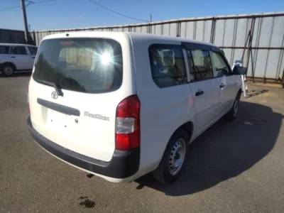 Toyota PROBOX  с аукциона в Японии