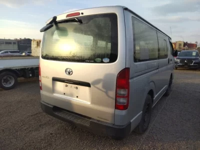 Toyota REGIUS ACE VAN