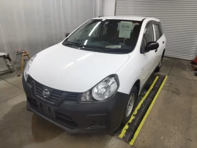 Nissan AD  с аукциона в Японии