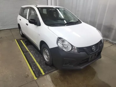 Nissan AD  с аукциона в Японии