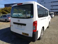 Nissan CARAVAN VAN лот № 3769 оценка 3.5  с аукциона в Японии 2