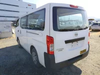 Nissan CARAVAN VAN лот № 3769 оценка 3.5  с аукциона в Японии 4