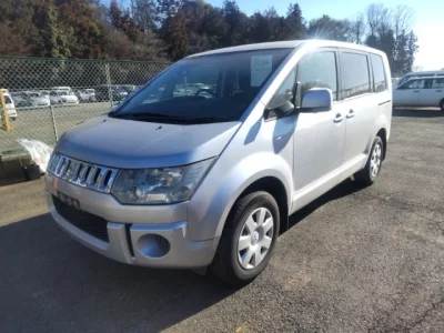 Mitsubishi DELICA D5