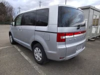 Mitsubishi DELICA D5 лот № 25408 оценка 3.5  с аукциона в Японии 4