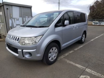 Mitsubishi DELICA D5