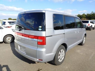 Mitsubishi DELICA D5