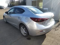 Mazda AXELA лот № 28169 оценка 4  с аукциона в Японии 4