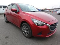 Mazda DEMIO лот № 9744 оценка 4  с аукциона в Японии 1