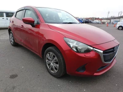 Mazda DEMIO  с аукциона в Японии
