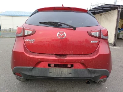 Mazda DEMIO  с аукциона в Японии