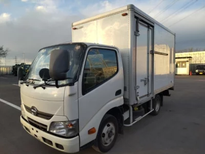 Hino DUTRO  с аукциона в Японии
