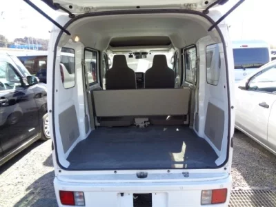 Nissan CLIPPER VAN