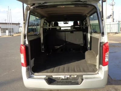 Nissan CARAVAN VAN