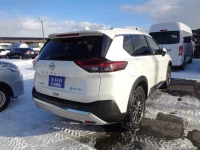 Nissan X-TRAIL лот № 2203 оценка 4.5  с аукциона в Японии 1