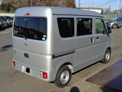 Nissan CLIPPER VAN