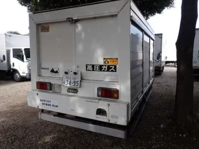 Toyota DYNA  с аукциона в Японии