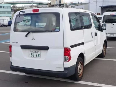 Mitsubishi DELICA