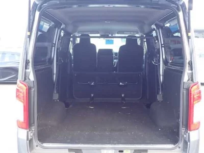 Nissan CARAVAN VAN  с аукциона в Японии