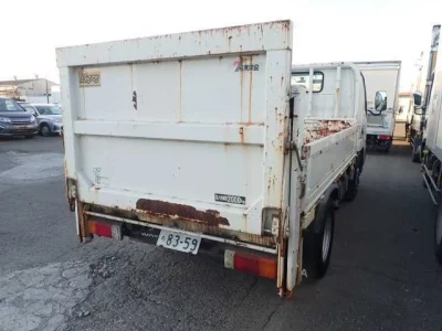 Toyota DYNA  с аукциона в Японии