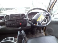 Toyota DYNA лот № 84 оценка R  с аукциона в Японии 8