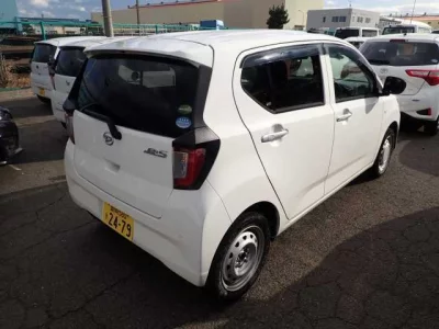 Daihatsu MIRA E S