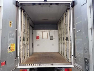 Toyota DYNA  с аукциона в Японии