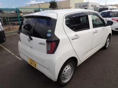 Daihatsu MIRA E S