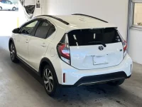 Toyota AQUA лот № 3106 оценка 4.5  с аукциона в Японии 4