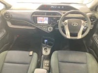 Toyota AQUA лот № 3471 оценка 3.5  с аукциона в Японии 2