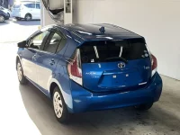 Toyota AQUA лот № 3471 оценка 3.5  с аукциона в Японии 4