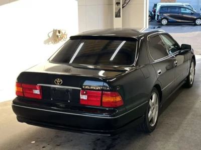 Toyota CELSIOR  с аукциона в Японии