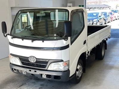 Toyota DYNA  с аукциона в Японии